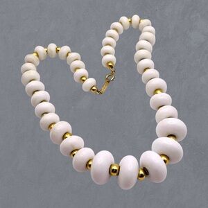 Classy Vintage Signed Napier White Lucite Rondelle Bead Necklace